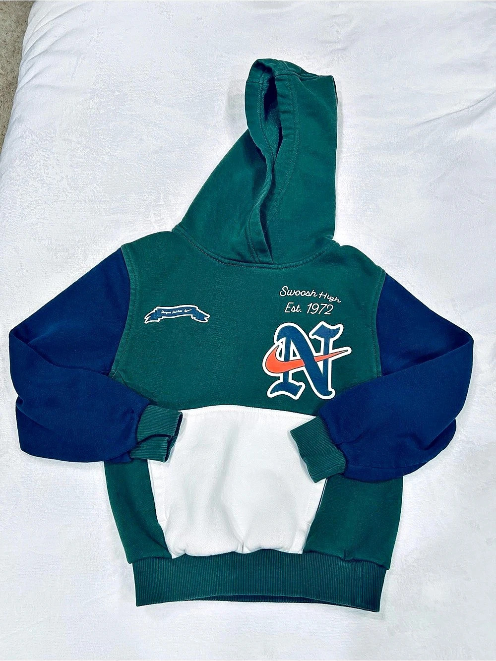 Nike Swoosh High Est. 1972 Hoodie Color Block Size XS